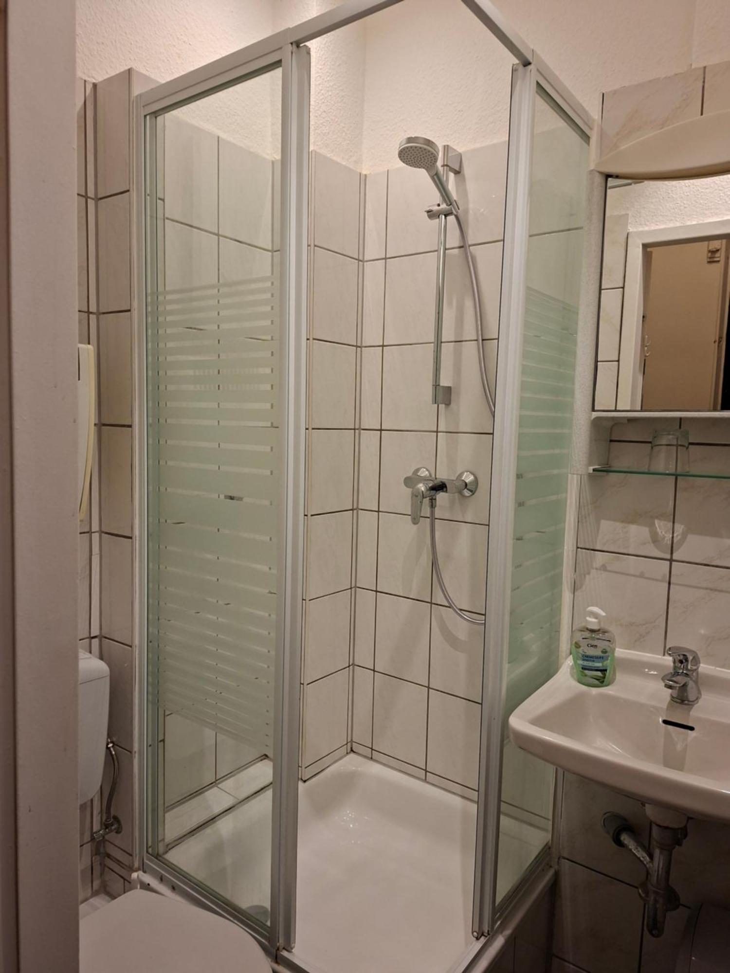 Quadruple Room Bathroom